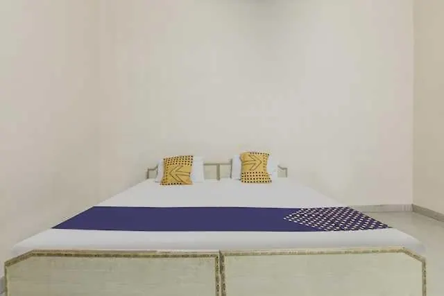 Oyo Hotel Radhe Krishna Marriage Hall
